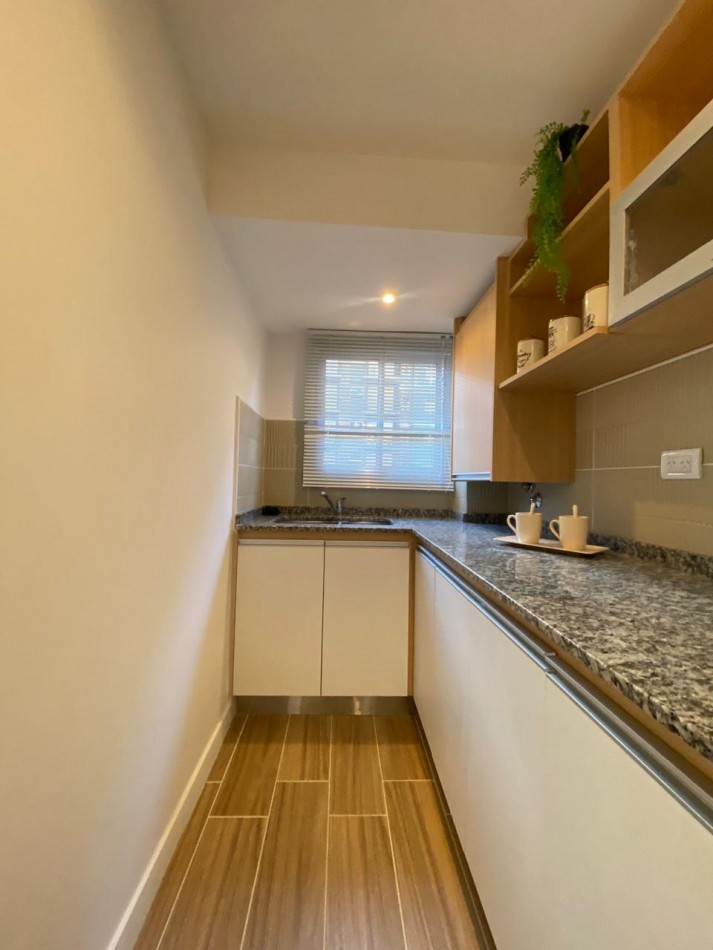 IMPERDIBLE DEPTO 3 AMB AL FTE BALCON Y COCHERA RECICLADO CENTRO