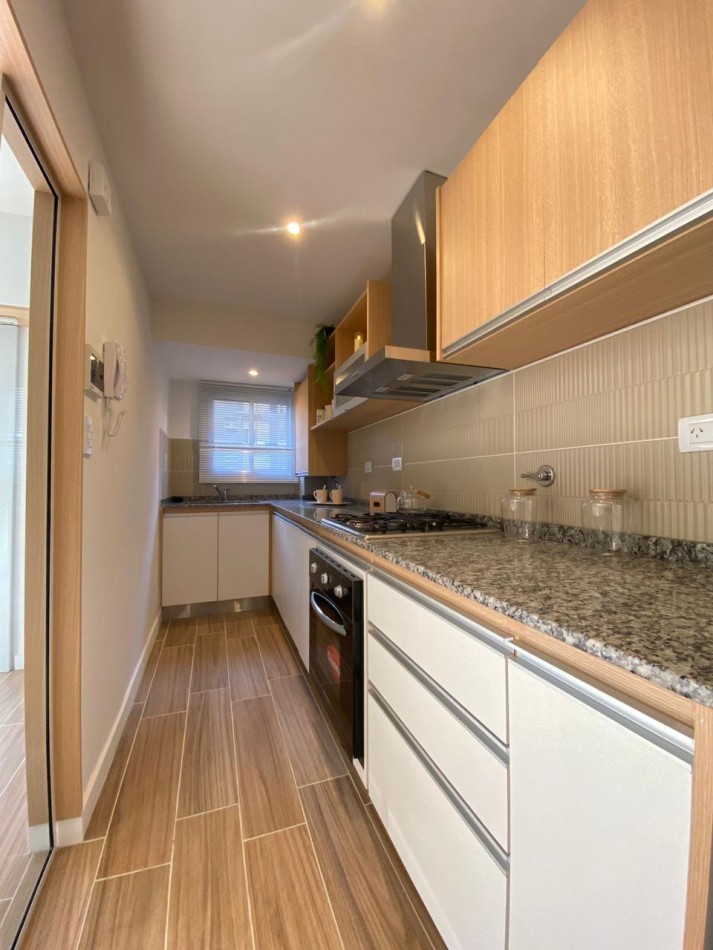 IMPERDIBLE DEPTO 3 AMB AL FTE BALCON Y COCHERA RECICLADO CENTRO