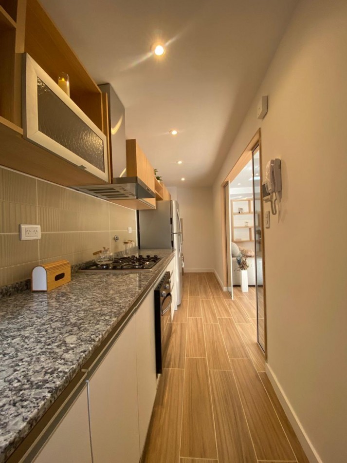 IMPERDIBLE DEPTO 3 AMB AL FTE BALCON Y COCHERA RECICLADO CENTRO