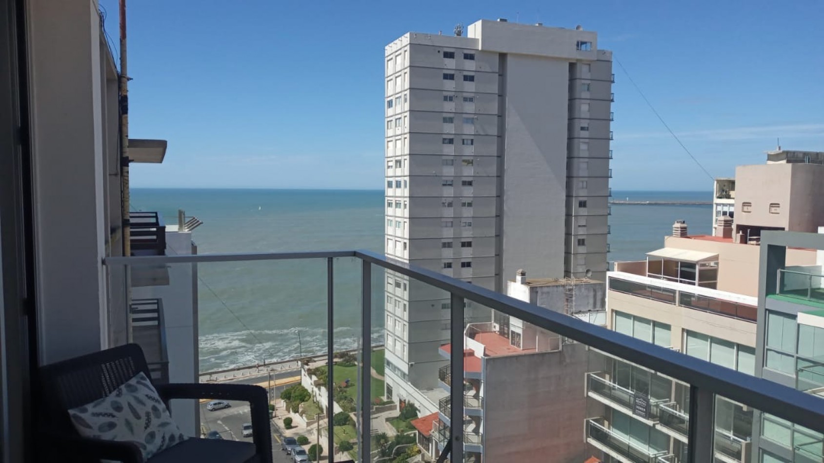 VISTA AL MAR! SEMIPISO 4 AMB C COCHERA PLAYA CHICA