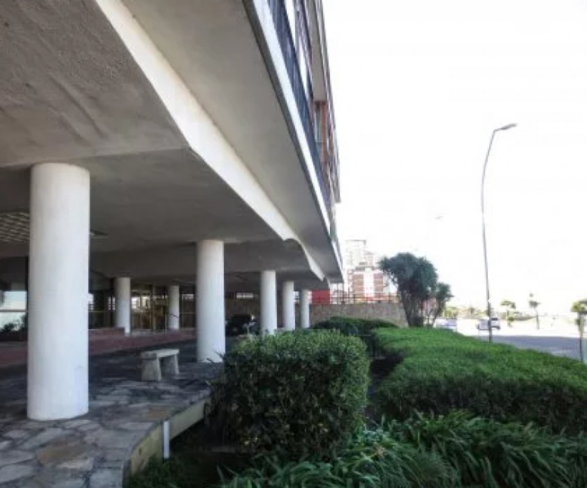 TERRAZA PALACE!!! SEMIPISO 4 AMB C DEP FRENTE AL MAR PLAYA GRANDE