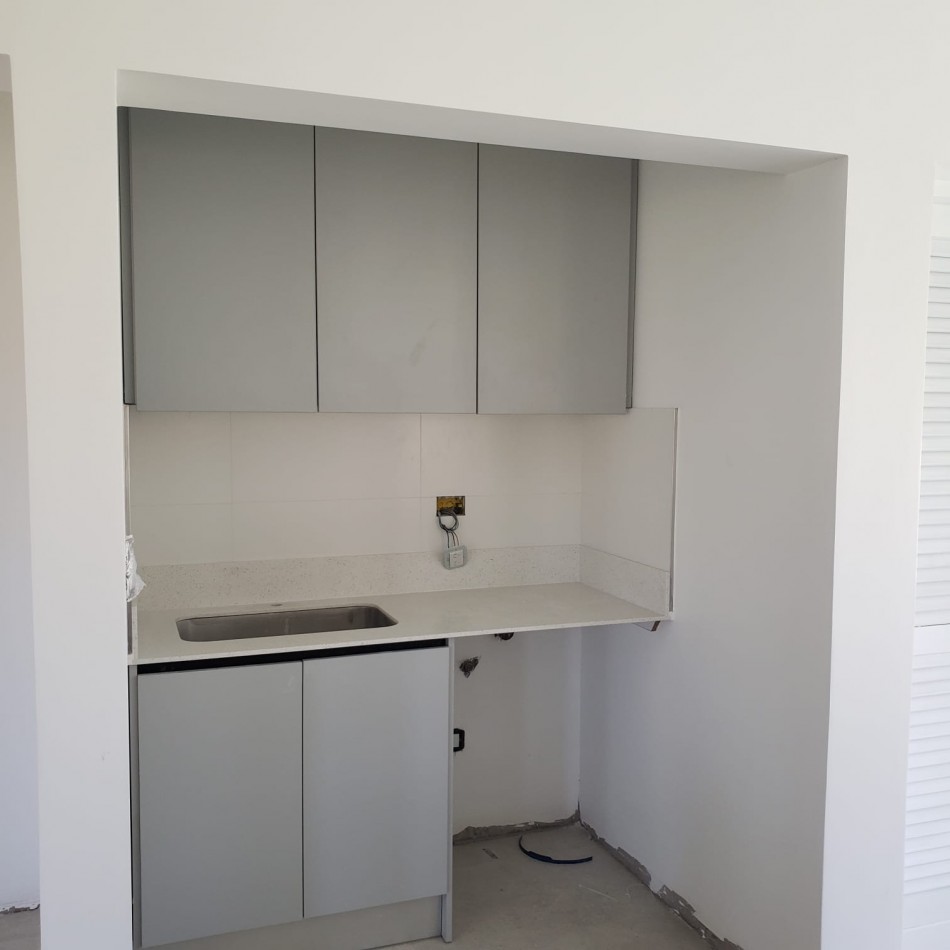 A ESTRENAR! CASA 4 AMBIENTES RUMENCO JOVEN