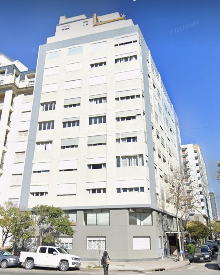 DEPTO 2 AMB A LA CALLE EDIFICIO SEÑORIAL RECICLADO CENTRO