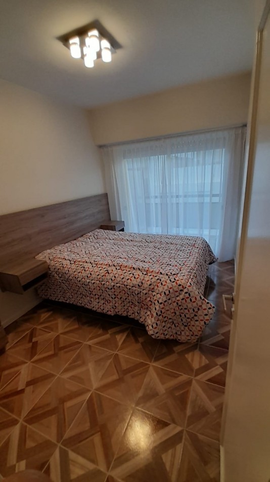 DEPTO 2 AMB EXTERNO CON BALCON RECICLADO CENTRO