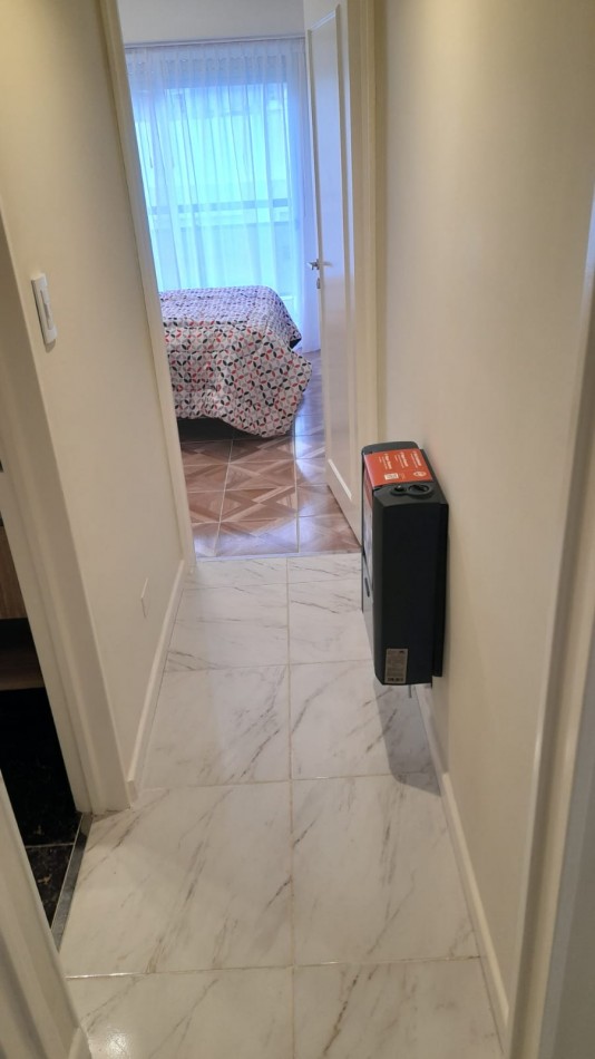 DEPTO 2 AMB EXTERNO CON BALCON RECICLADO CENTRO