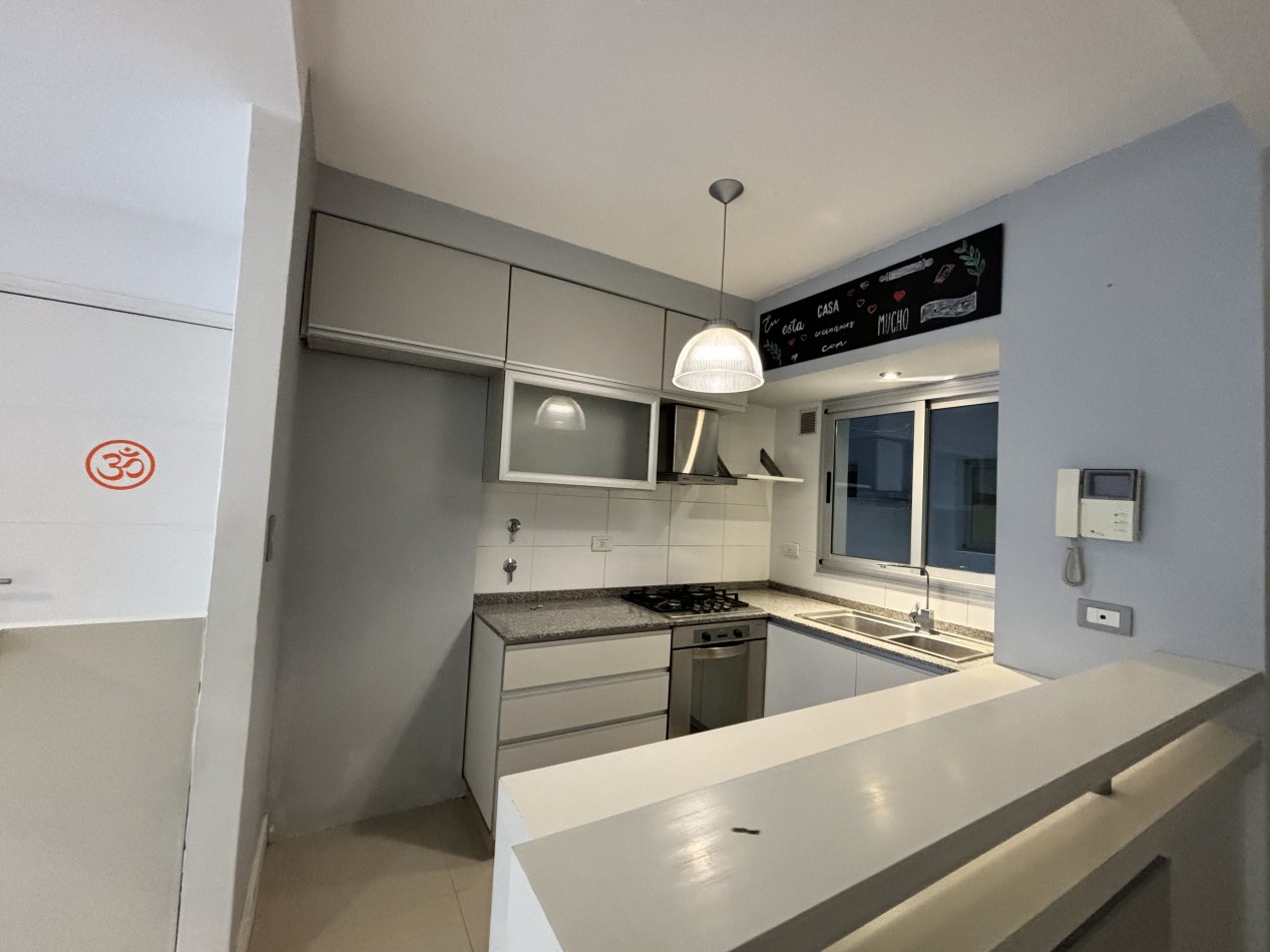 ()OPORTUNIDAD!! LINEHOUSE SEMIPISO 3 AMB CON PATIO PLAZA MITRE