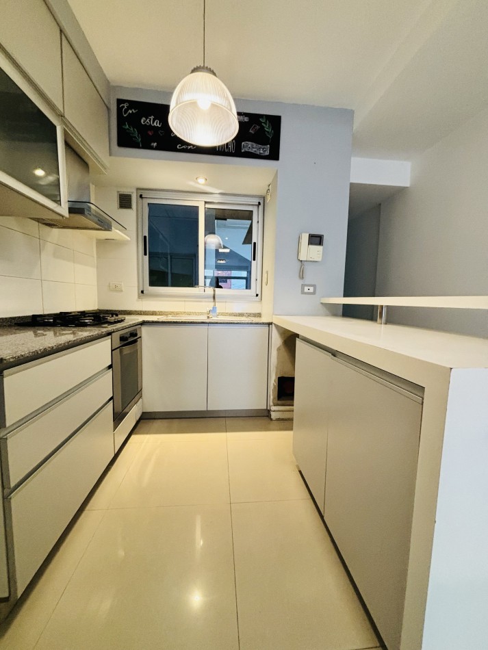 ()OPORTUNIDAD!! LINEHOUSE SEMIPISO 3 AMB CON PATIO PLAZA MITRE