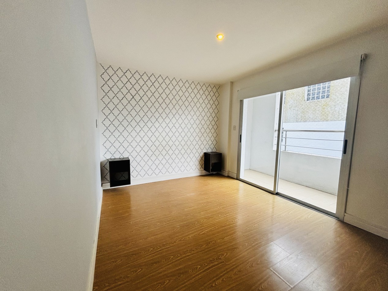 ()OPORTUNIDAD!! LINEHOUSE SEMIPISO 3 AMB CON PATIO PLAZA MITRE