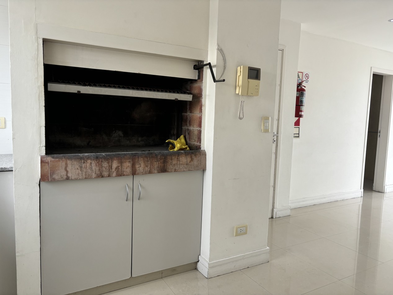()OPORTUNIDAD!! LINEHOUSE SEMIPISO 3 AMB CON PATIO PLAZA MITRE