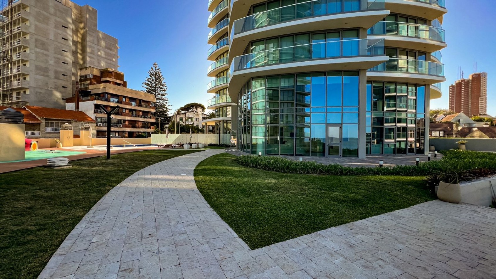 MARAL EXPLANADA!!! VISTA PANORAMICA AL MAR. DEPTO 3 AMB FULL AMENITIES PLAYA CHICA