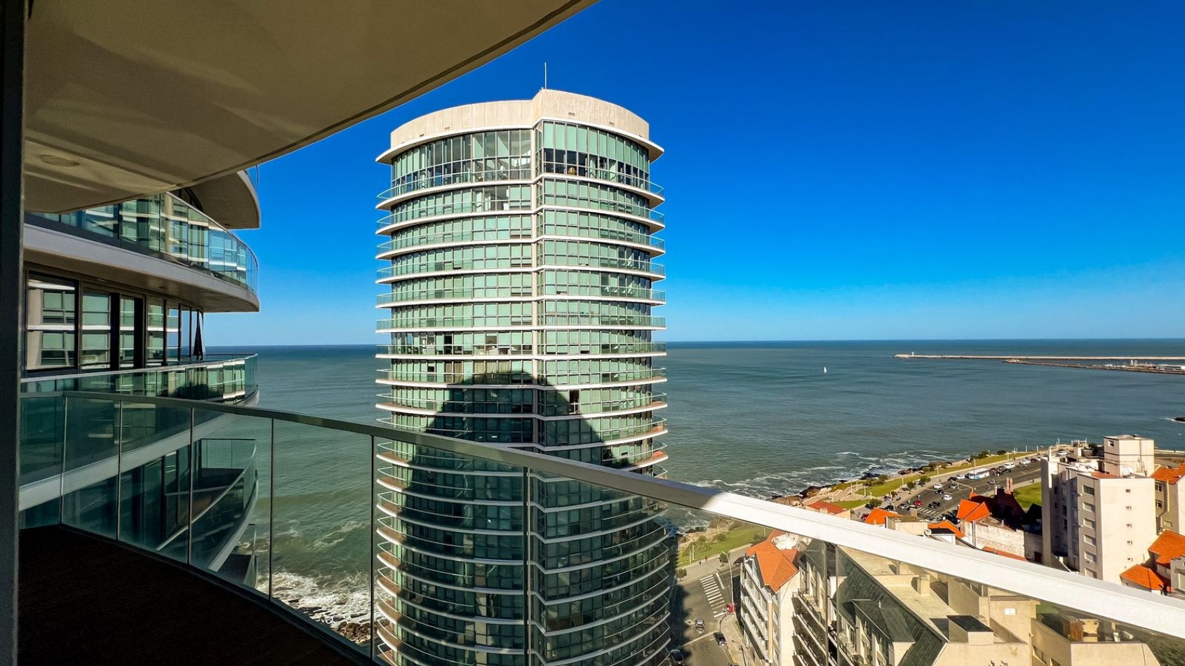 MARAL EXPLANADA!!! VISTA PANORAMICA AL MAR. DEPTO 3 AMB FULL AMENITIES PLAYA CHICA