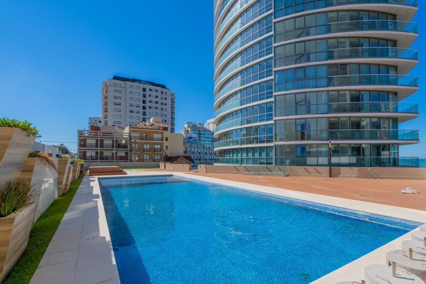 MARAL EXPLANADA ARQ.PELLI DEPTO 2 AMB C COCHERA VISTA AL MAR PLAYA CHICA