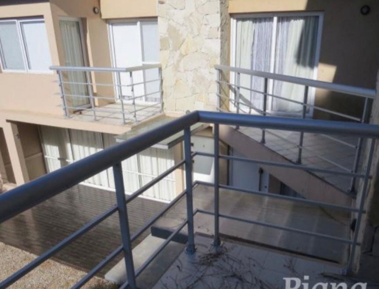 ESPECTACULAR!!! TRIPLEX 4 AMB C PISCINA PINAMAR