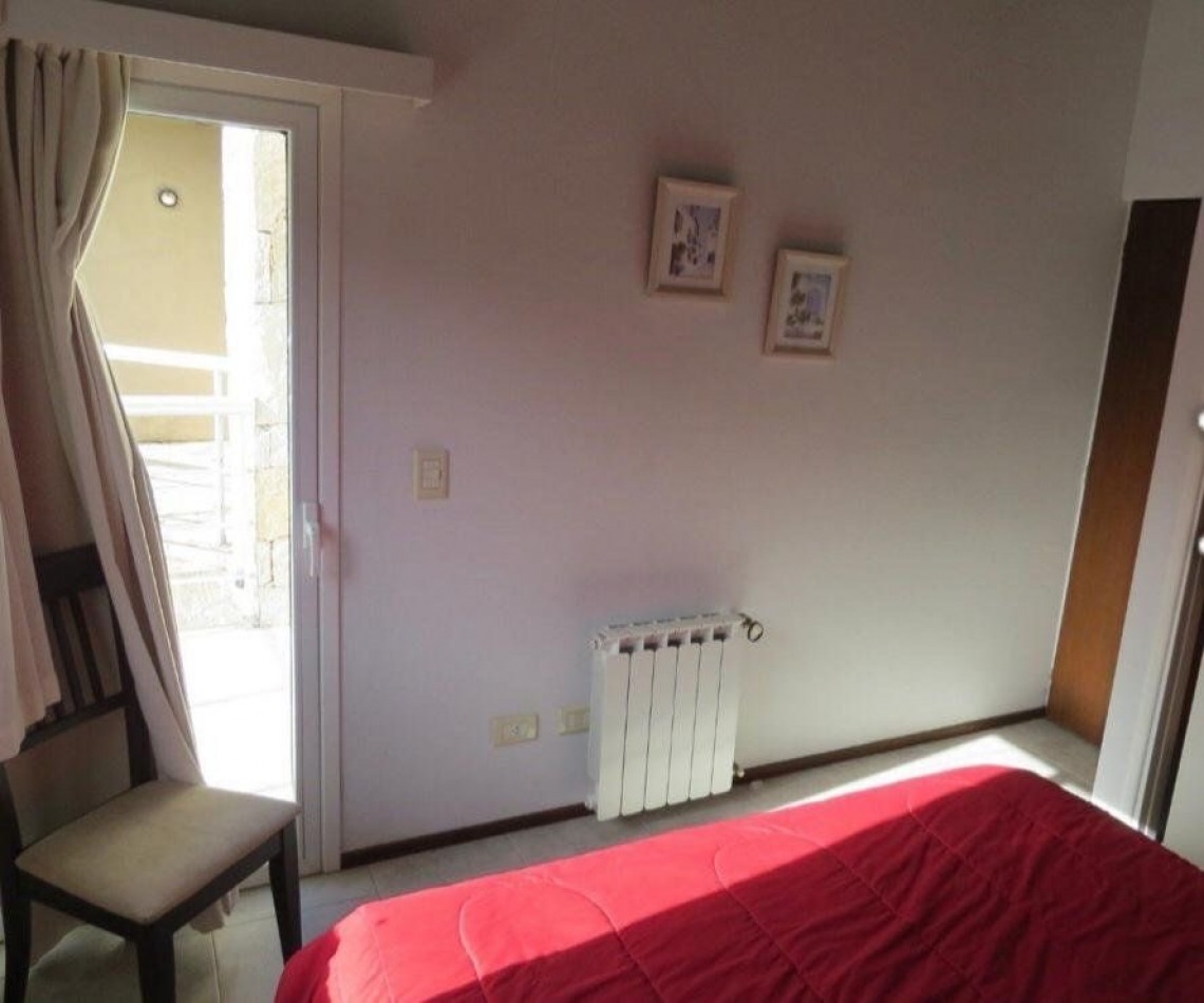 ESPECTACULAR!!! TRIPLEX 4 AMB C PISCINA PINAMAR