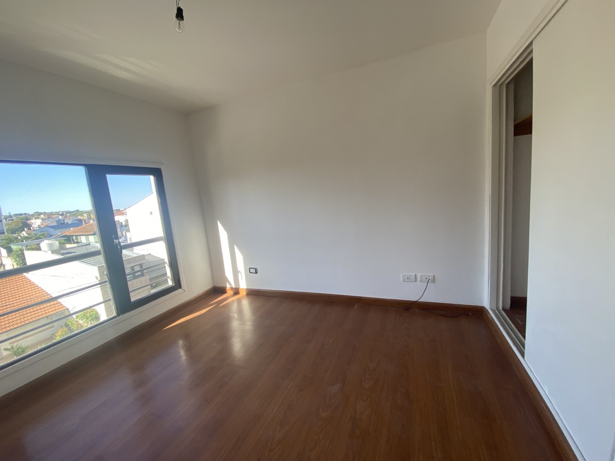 MODERNO!!! DUPLEX 3 AMBIENTES CON COCHERA APTO CREDITO CHAUVIN