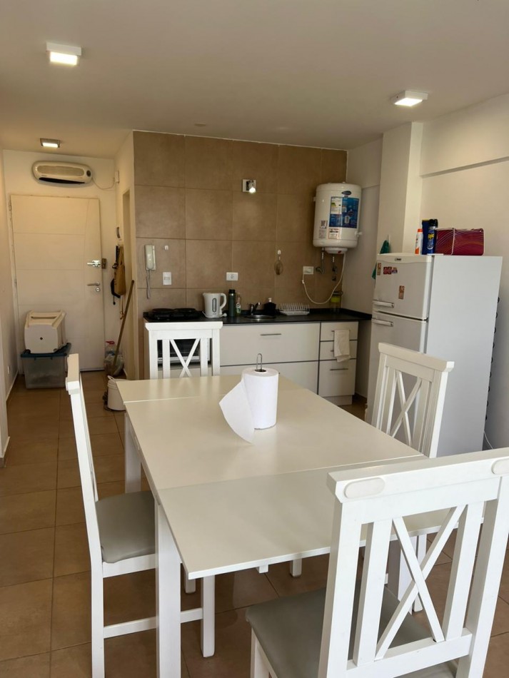DEPARTAMENTO SEMIRECICLADO MONOAMBIENTE CENTRO MIRAMAR