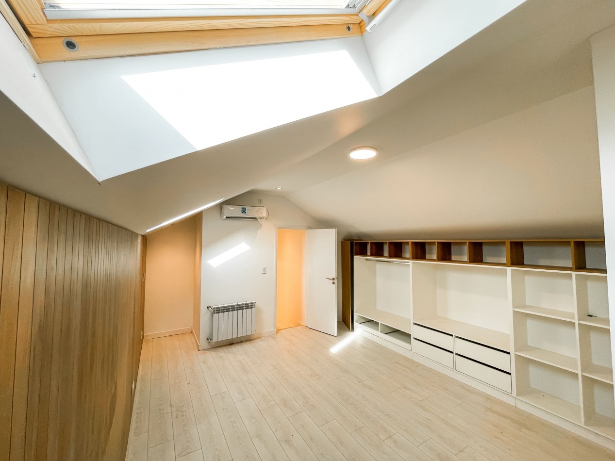 -EXCELENTE CHALET 5 AMB RECICLADO A NUEVO PARQUE LURO