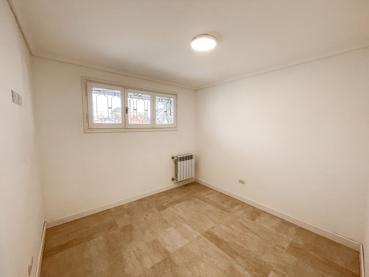-EXCELENTE CHALET 5 AMB RECICLADO A NUEVO PARQUE LURO