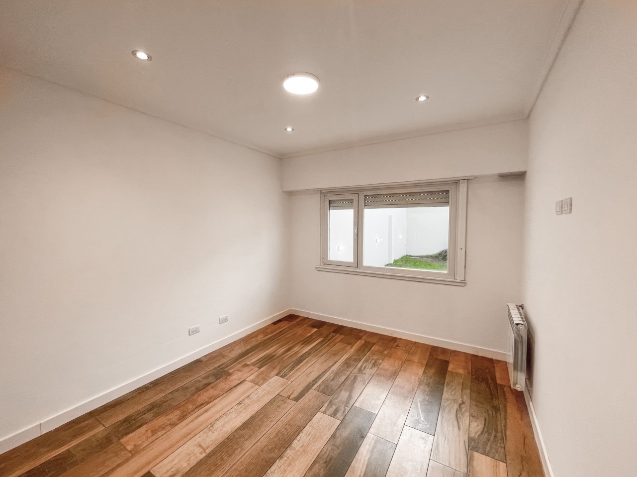 -EXCELENTE CHALET 5 AMB RECICLADO A NUEVO PARQUE LURO