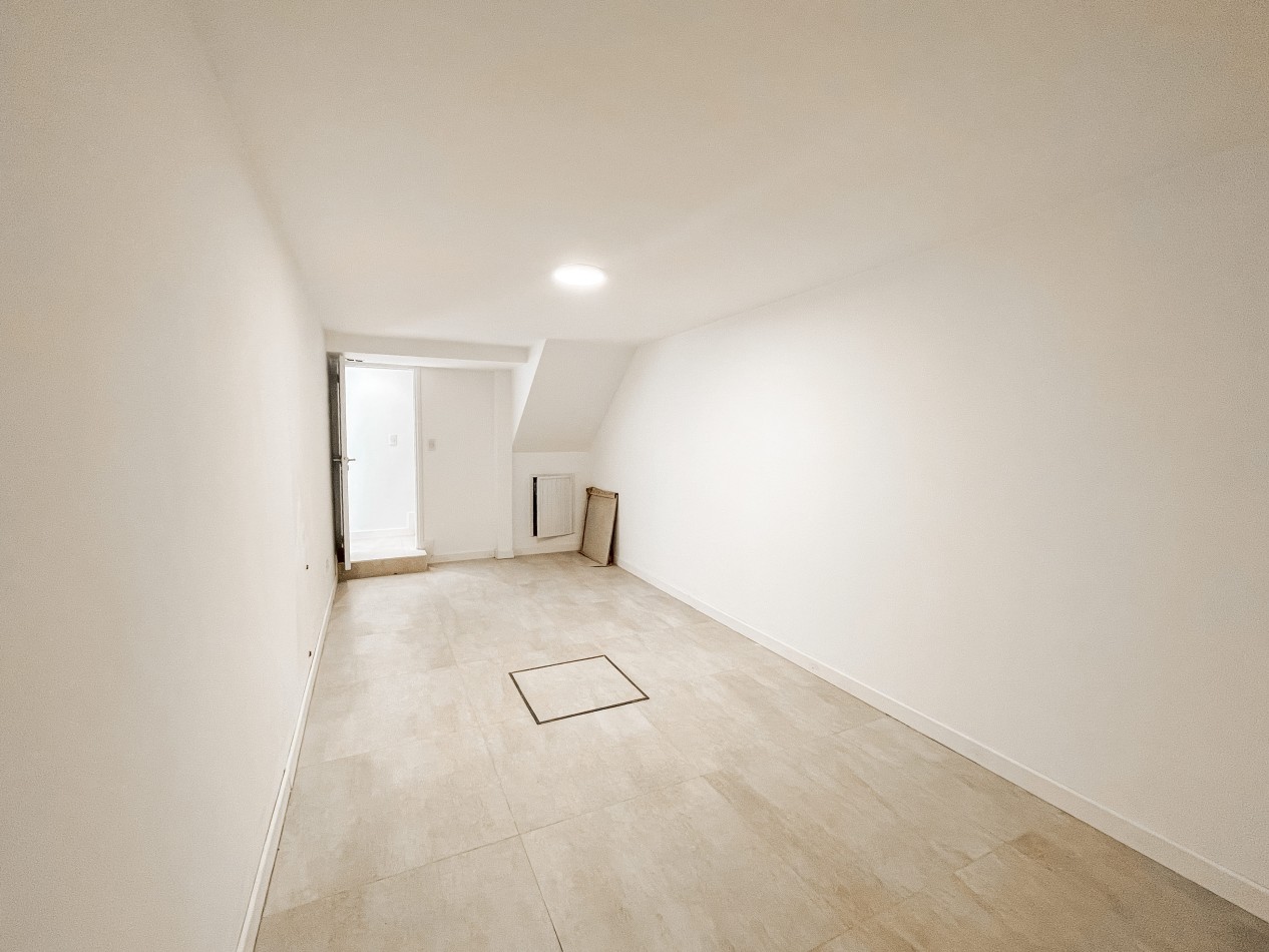 -EXCELENTE CHALET 5 AMB RECICLADO A NUEVO PARQUE LURO
