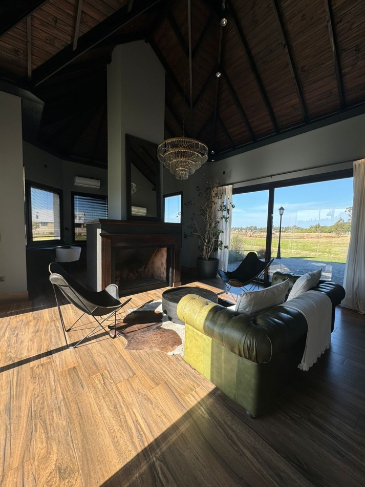 EXCELENTE LOTE CASONAS DEL HARAS LAS LOMADAS