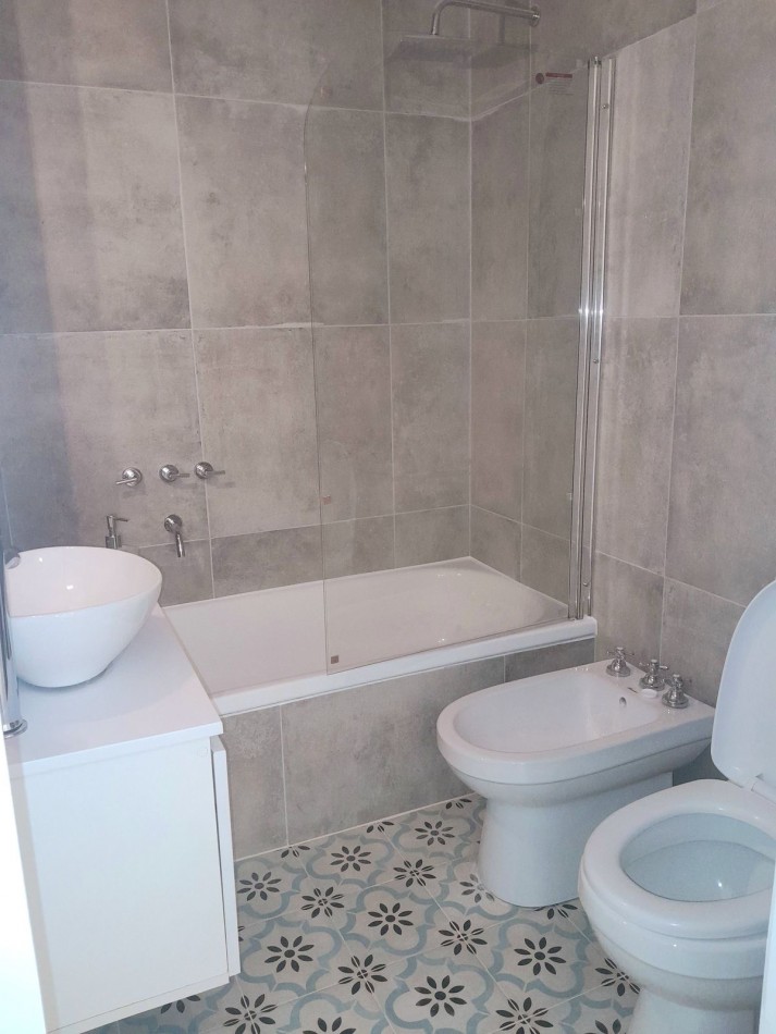 DEPARTAMENTO 3 AMB RECICLADO A LA CALLE C BALCON PLAZA MITRE