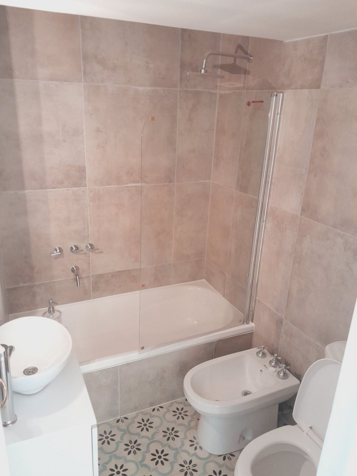 DEPARTAMENTO 3 AMB RECICLADO A LA CALLE C BALCON PLAZA MITRE