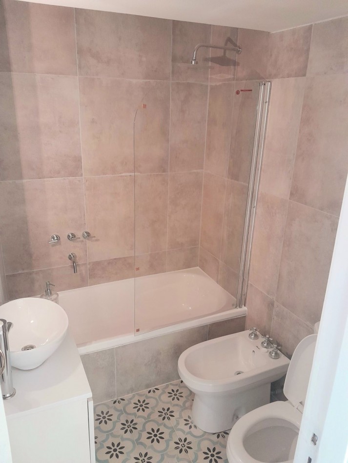 DEPARTAMENTO 3 AMB RECICLADO A LA CALLE C BALCON PLAZA MITRE