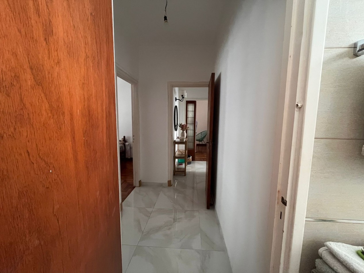 PERMUTA EN MDQ!!! PISO 4 AMBIENTES CON TERRAZA Y COCHERA EN CIUDAD DE LA PLATA
