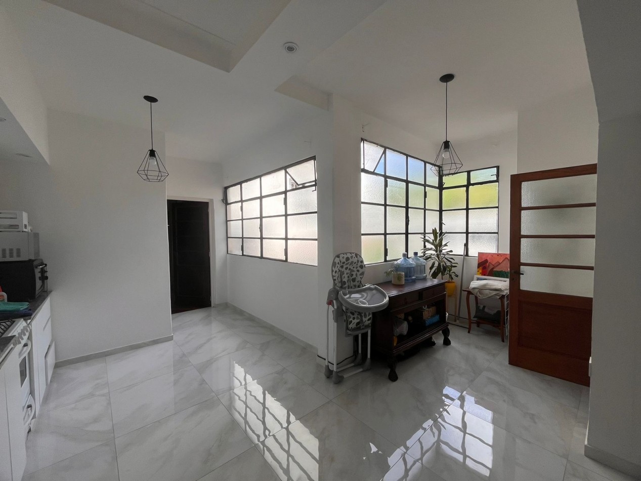 PERMUTA EN MDQ!!! PISO 4 AMBIENTES CON TERRAZA Y COCHERA EN CIUDAD DE LA PLATA