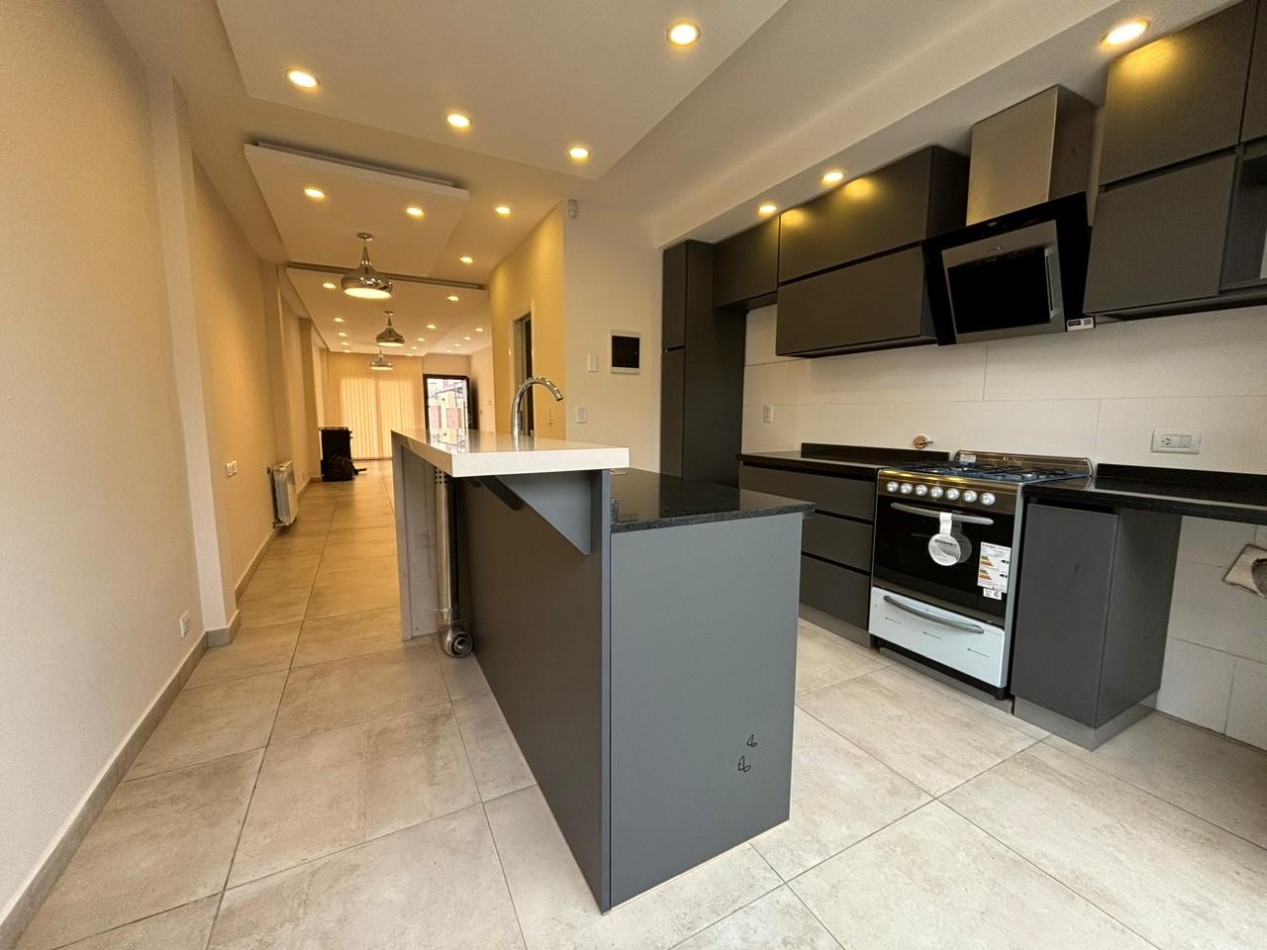 NUEVO!!! DUPLEX 4 AMB C TROTADORA RECICLADO PARQUE LURO