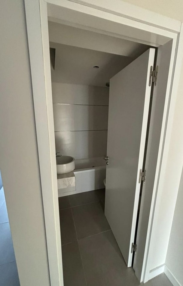 OPORTUNIDAD!!! DEVELOPER STARS SEMIPISO 2 AMB A ESTRENAR C COCHERA PLAZA MITRE