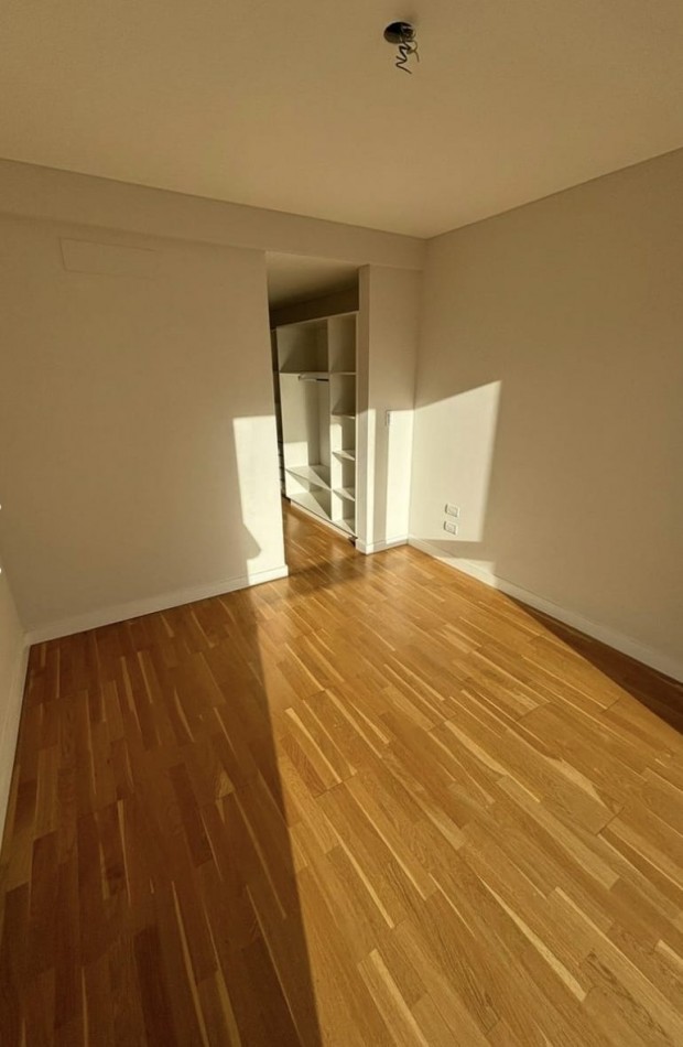 OPORTUNIDAD!!! DEVELOPER STARS SEMIPISO 2 AMB A ESTRENAR C COCHERA PLAZA MITRE