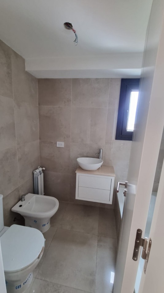 VENTA HERMOSO DEPARTAMENTO A ESTRENAR 3 AMBIENTE CON VISTA AL MAR ZONA UNZUE