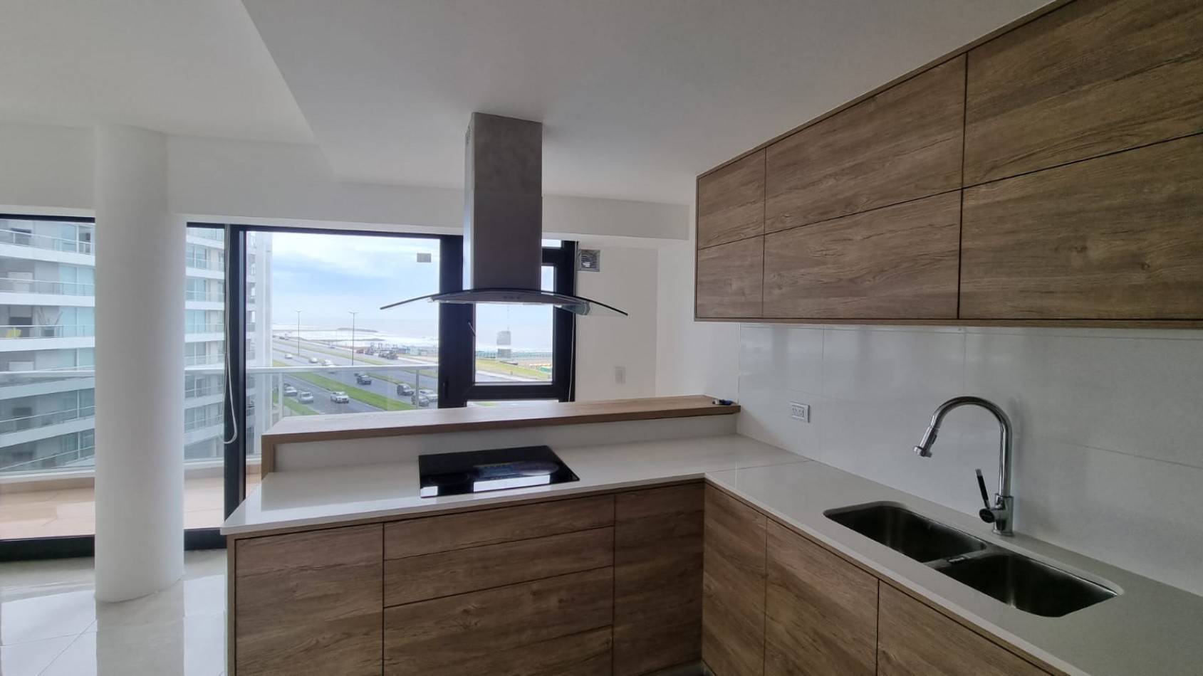 VENTA HERMOSO DEPARTAMENTO A ESTRENAR 3 AMBIENTE CON VISTA AL MAR ZONA UNZUE