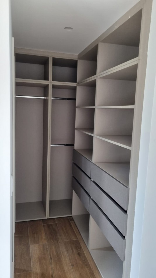 VENTA HERMOSO DEPARTAMENTO A ESTRENAR 3 AMBIENTE CON VISTA AL MAR ZONA UNZUE