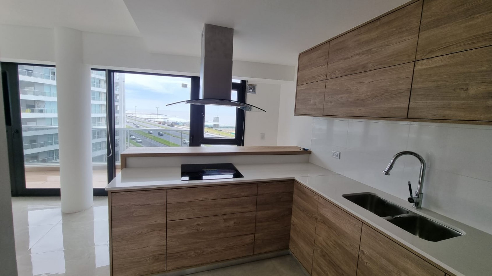 VENTA HERMOSO DEPARTAMENTO A ESTRENAR 3 AMBIENTE CON VISTA AL MAR ZONA UNZUE