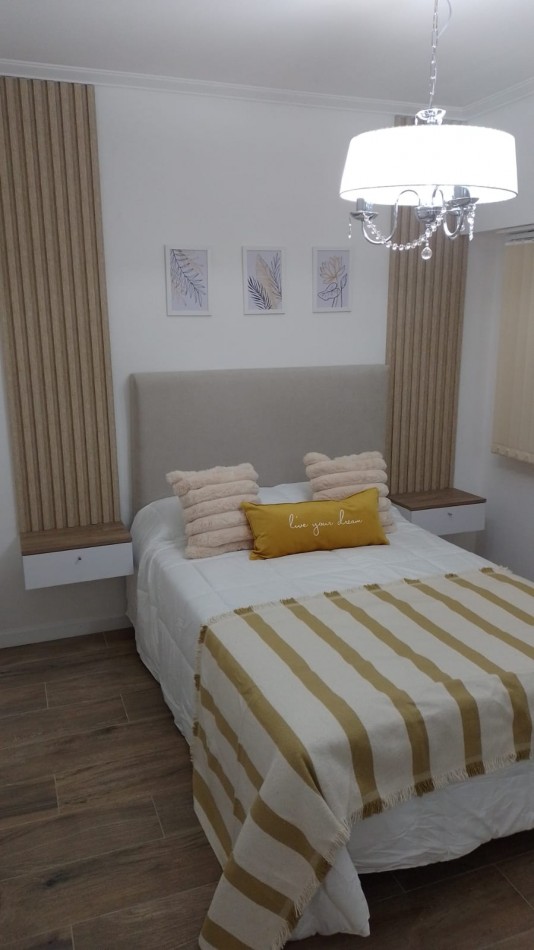 DEPARTAMENTO 2 AMB AL FRENTE CON BALCON VISTA LATERAL AL MAR PLAZA COLON