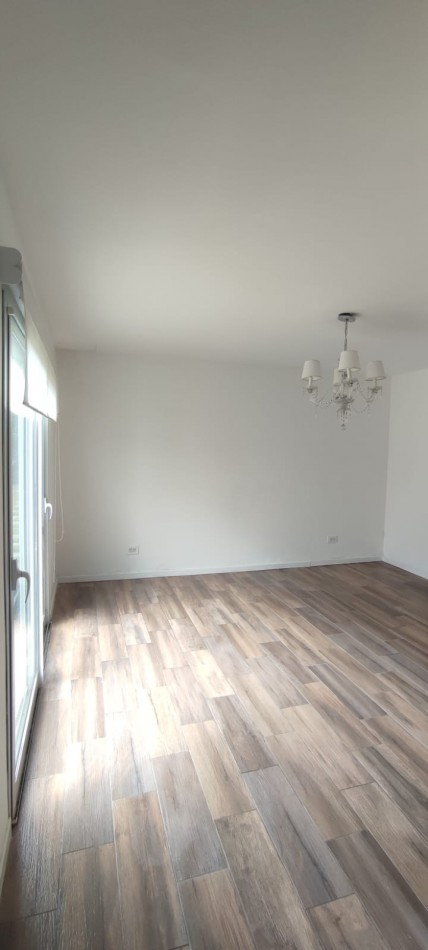 ALQUILER 24 MESES CASA CON PISCINA EN ARENAS DEL SUR