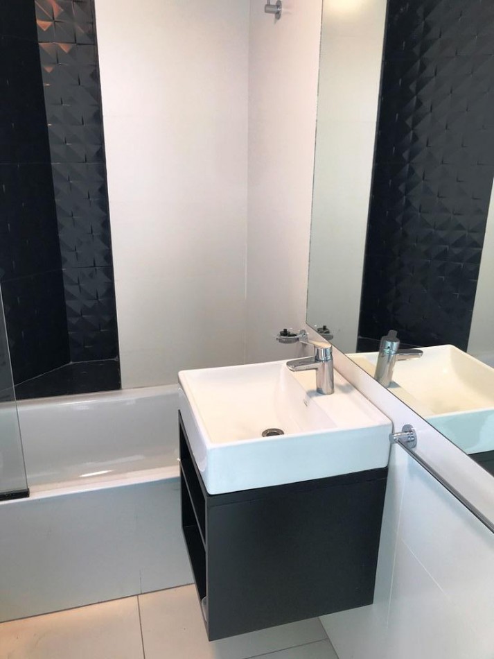 ALQUILER ANUAL DEPARTAMENTO SEMIPISO GUEMES 3 AMB CON COCHERA Y AMENITIES