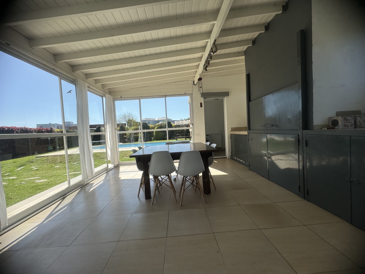 CASA EN ALQUILER 24 MESES EN ARENAS DEL SUR