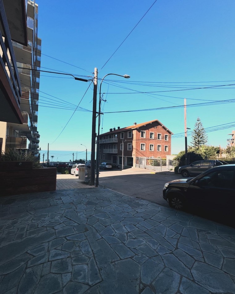 VENTA DEPTO 3 AMB EN PLAYA CHICA CON COCHERA Y VISTA AL MAR