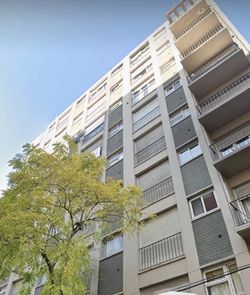 EXCELENTE LOFT DIVISIBLE 28 M2 C BALCON RECICLADO ZONA GUEMES