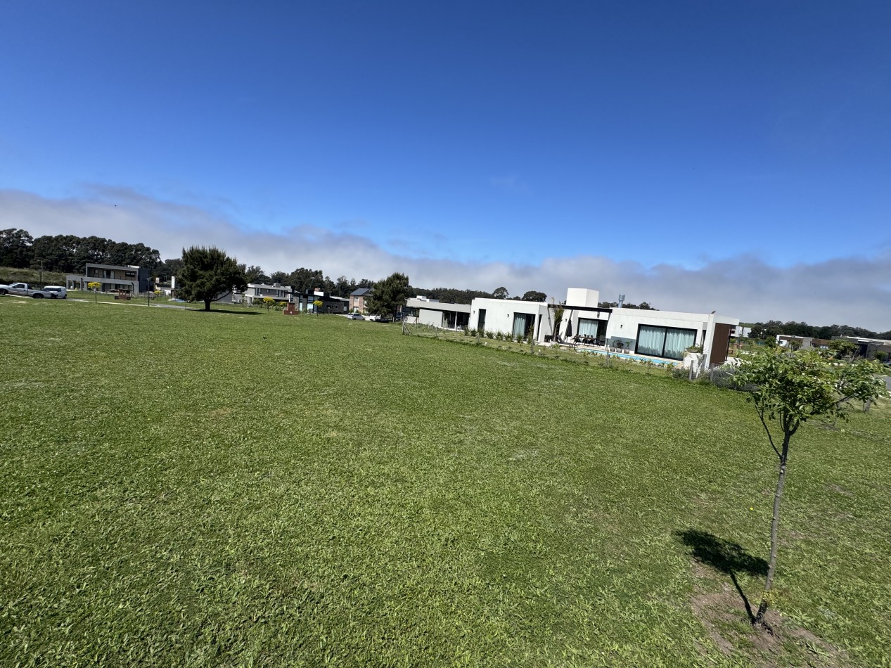 LOTE EN VENTA EN EL BARRIO PRIVADO RUMENCO JOVEN
