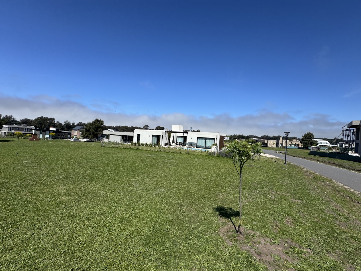 LOTE EN VENTA EN EL BARRIO PRIVADO RUMENCO JOVEN