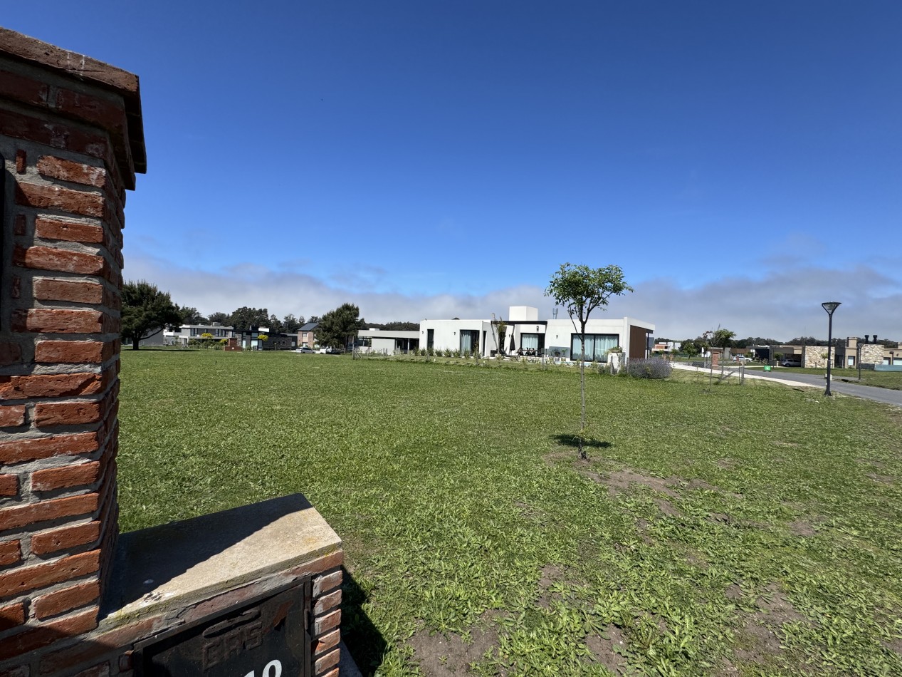 LOTE EN VENTA EN EL BARRIO PRIVADO RUMENCO JOVEN