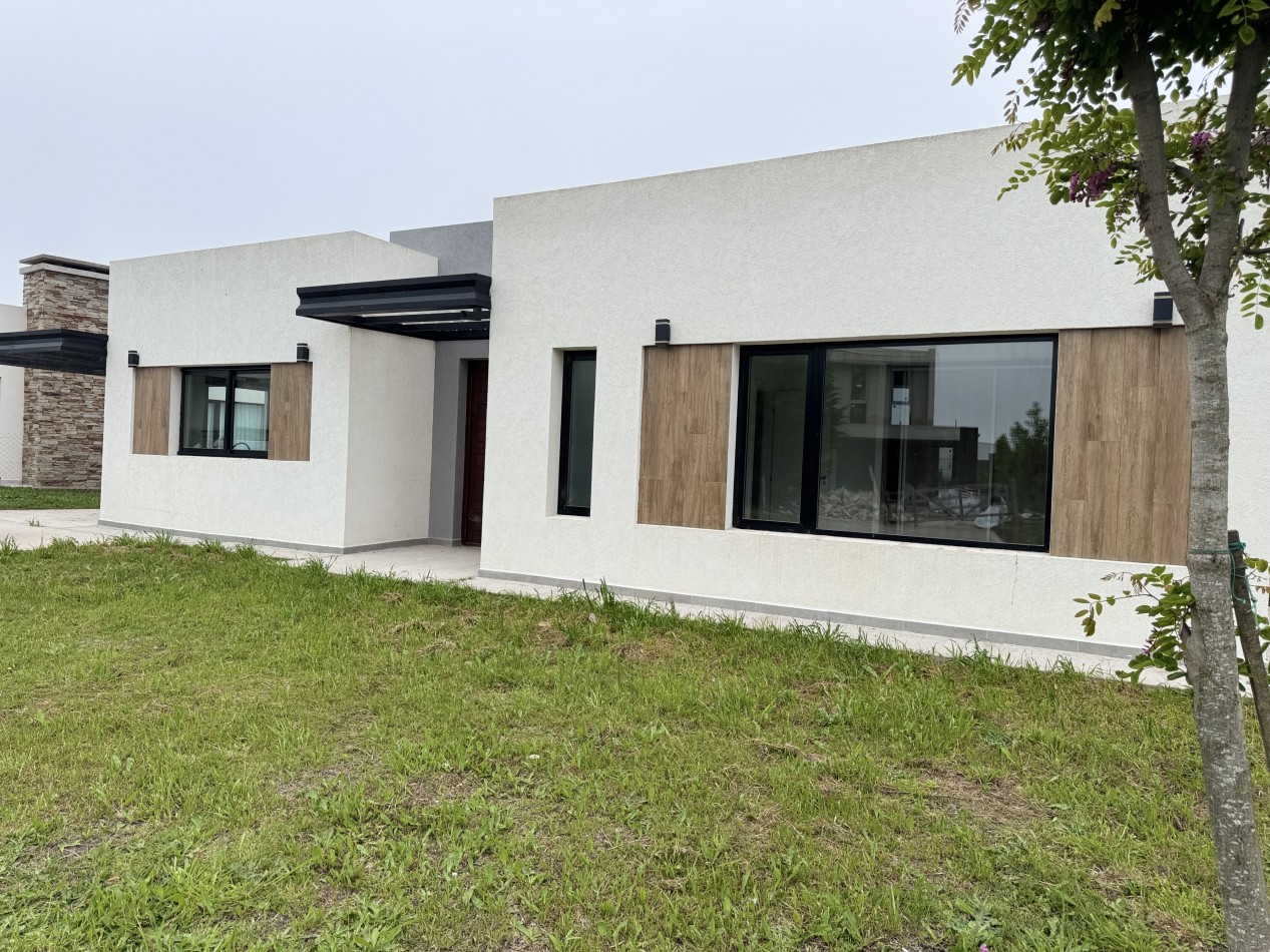 OPORTUNIDAD CASA A ESTRENAR A LA VENTA EN EL BARRIO PRIVADO RUMENCO JOVEN