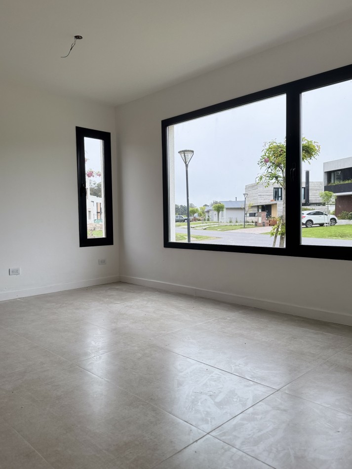 OPORTUNIDAD CASA A ESTRENAR A LA VENTA EN EL BARRIO PRIVADO RUMENCO JOVEN