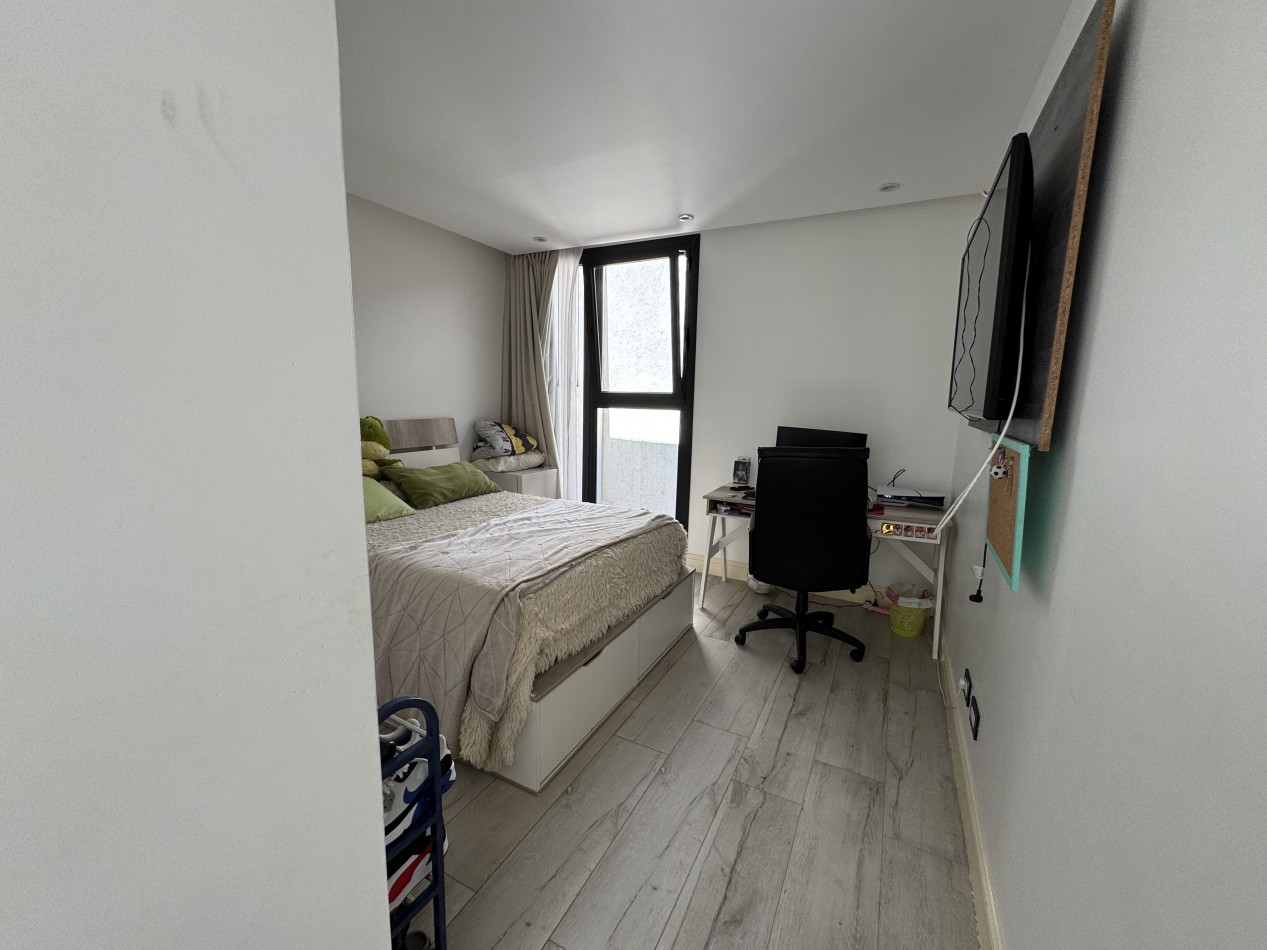 CASA EN VENTA CON PISCINA EN RUMENCO JOVEN