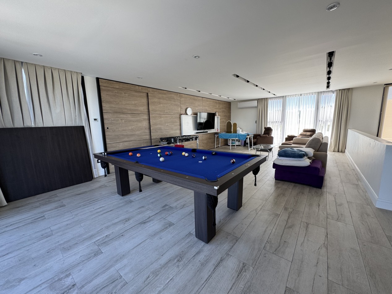 CASA EN VENTA CON PISCINA EN RUMENCO JOVEN